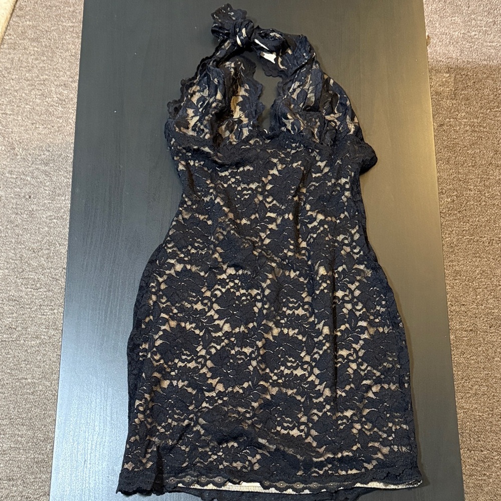 Black Lace Halter Dress - Women's Elegant Evening Dress